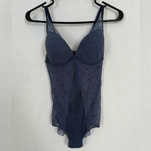 Leonisa Bodysuit Size 34B